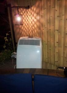 Há situações muito divertidas nesta vida. Não é mesmo? Nossos aparelhos de Ar Condicionado Portáteis já climatizaram festas, jantares, pacientes em recuperação.... mas elevadores, foi a Bueno Netto na entrega do Berrine Tower que nos chamou para esta experiência. Muito interessante conhecer este espaço de uma grande obra!    